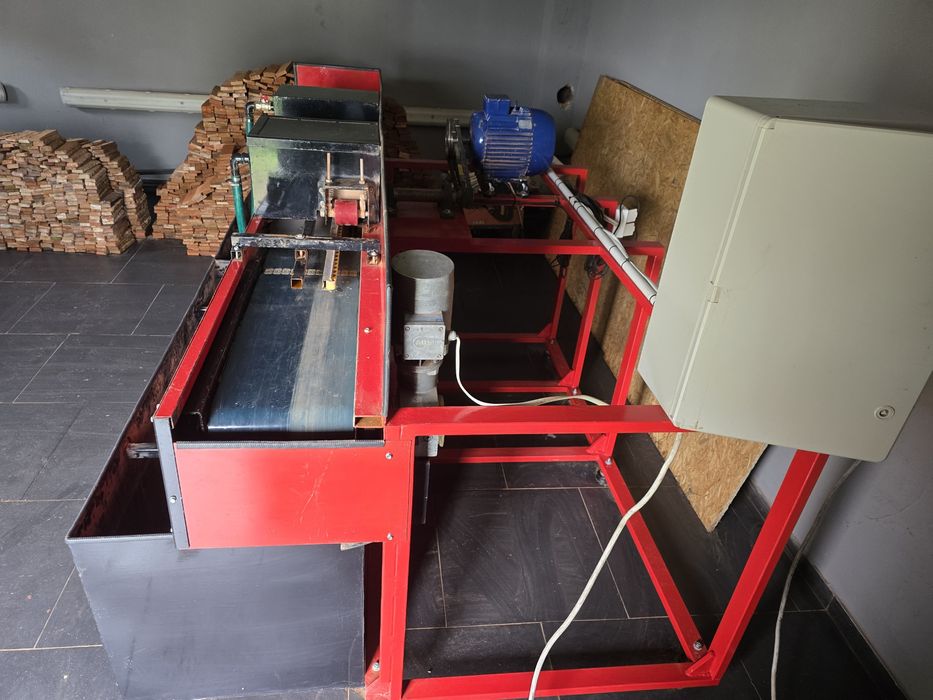 Piła do cegły z taśmociągiem