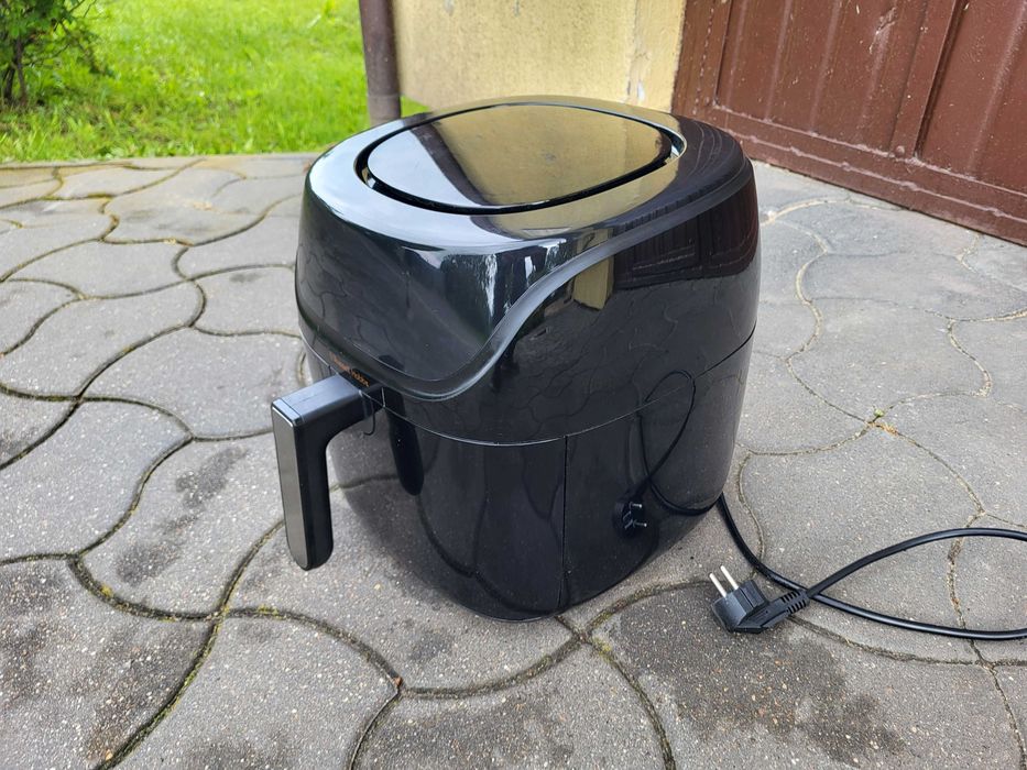 Frytkownica airfryer Russell Hobbs 27170 o mocy 1800w 8 litrów nowa
