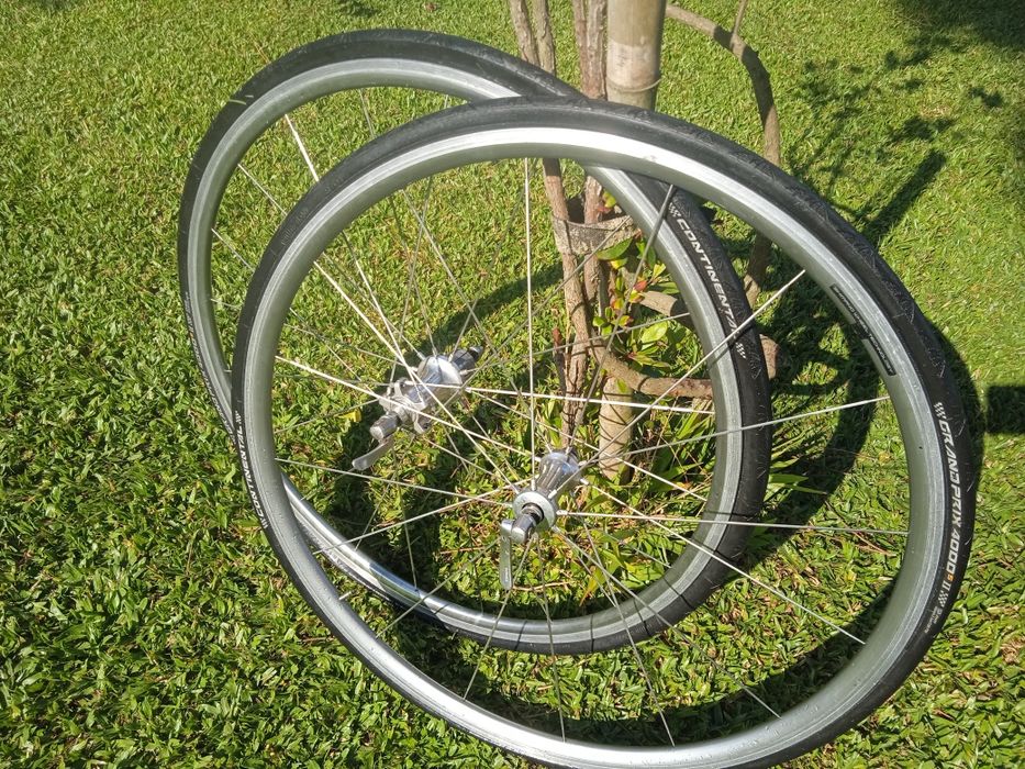 Par de Rodas Estrada Shimano Dura-Ace 7800 / Continental Grand Prix