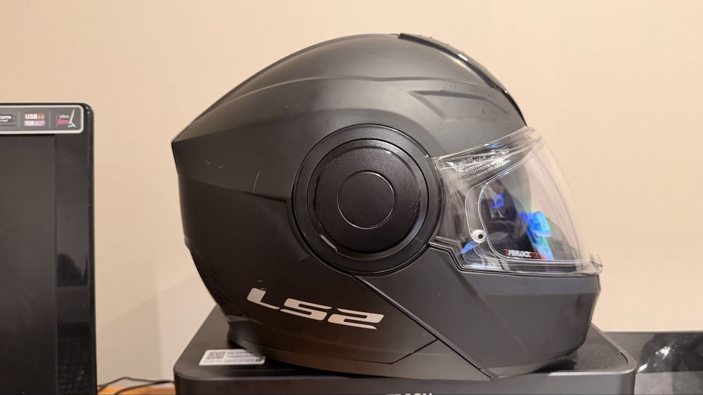 Capacete L52 modelar com auricular como novo XL