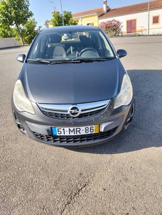 Opel Corsa available in excellent condition