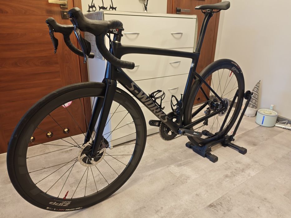 Rower szosowy Specialized S-works Tarmac SL6 56 Zipp 303s pomiar mocy.