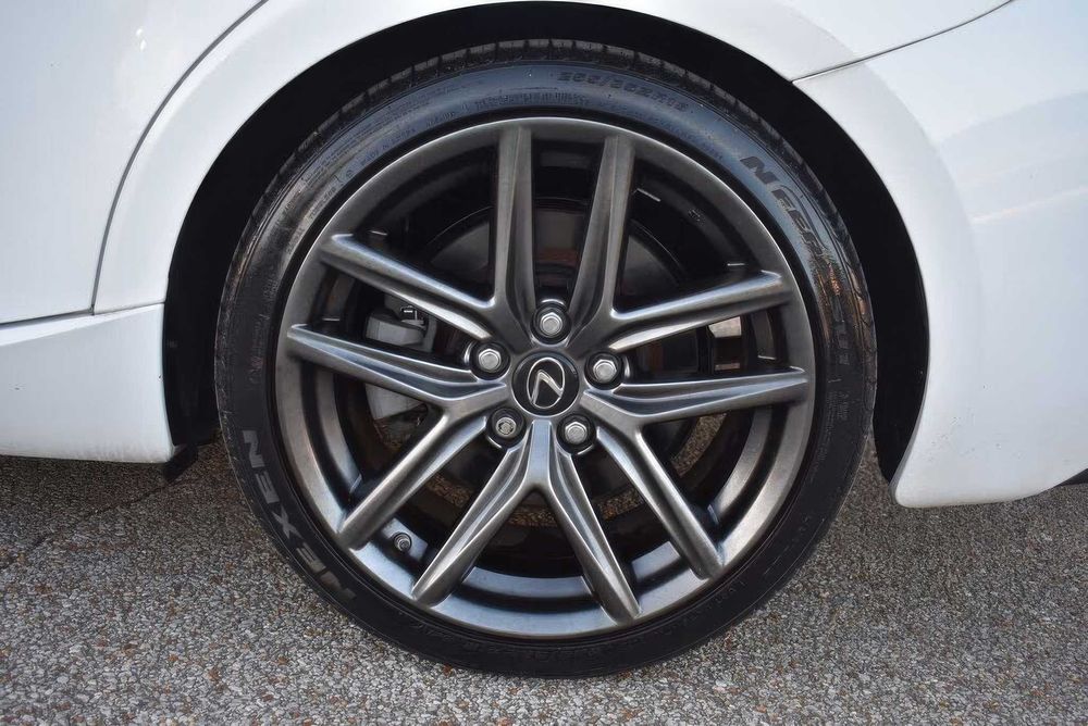 Lexus IS 200t      2016