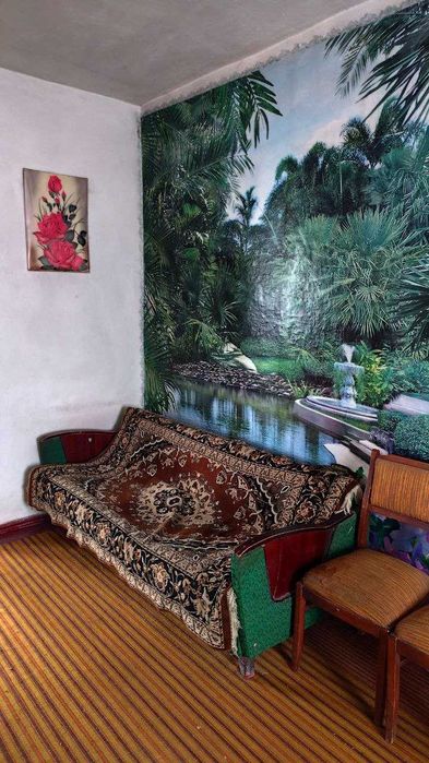 Продаж будинку з меблями