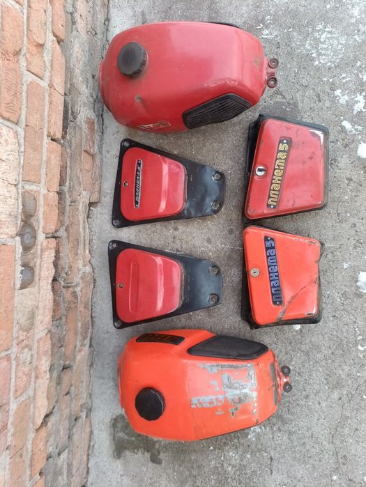 Облицовка.бардачки,бак Иж планета 4,5