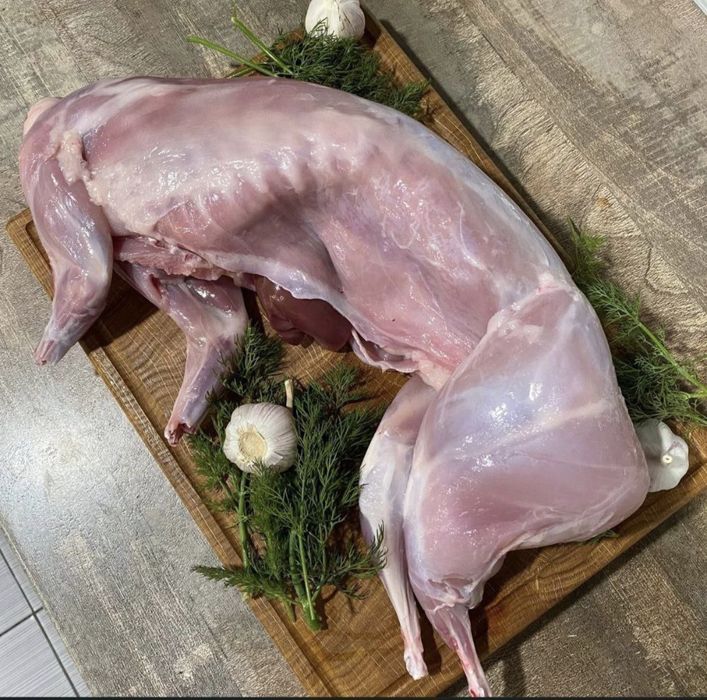 Домашні тушки кролів, курей, курчат