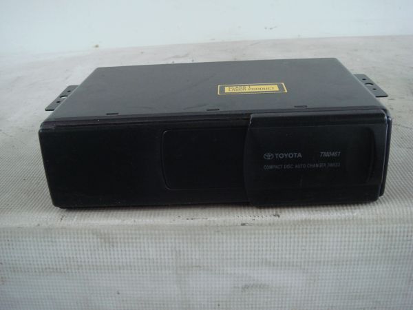 Leitor CD Changer TOYOTA Avensis Liftback (_T25_)