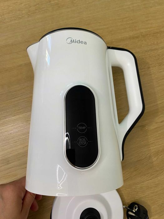 Czajnik elektryczny Midea MKE15D2BDW-S biały 2200W 1,5L