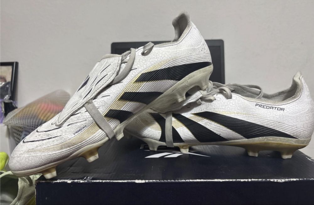 Chuteira Adidas predator