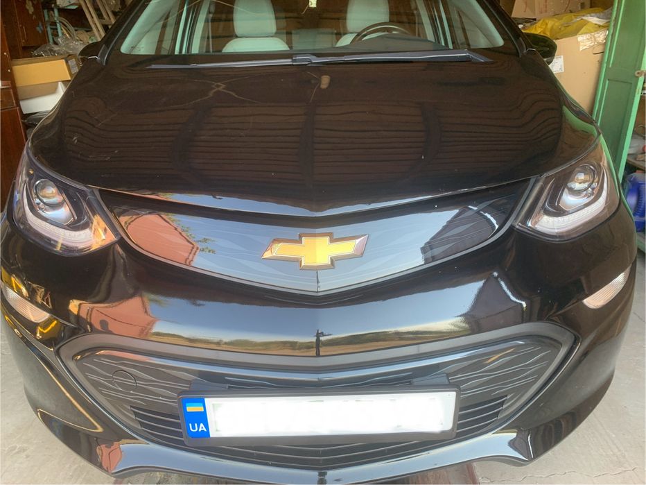 Подіум під номер (передній) Chevrolet Bolt EV 2017-2021