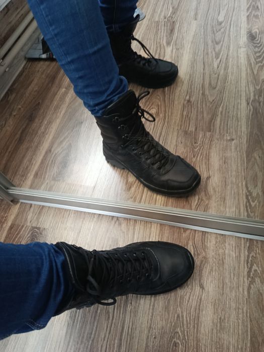 Продам берцы натуральная кожа 41 р.