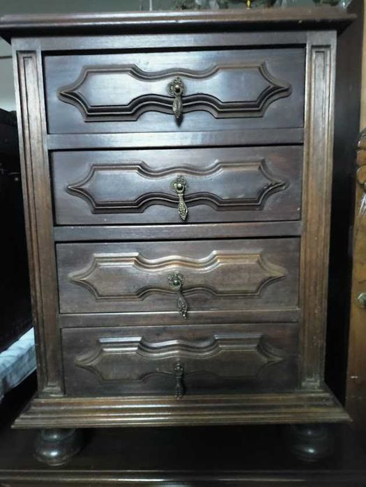 Mobília de quarto antiga