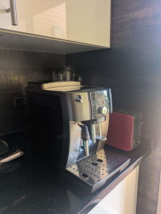 Delonghi Magnífica Smart S máquina de cafe