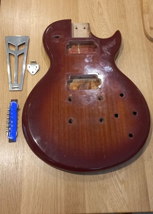 Gitara elektryczna Defil.