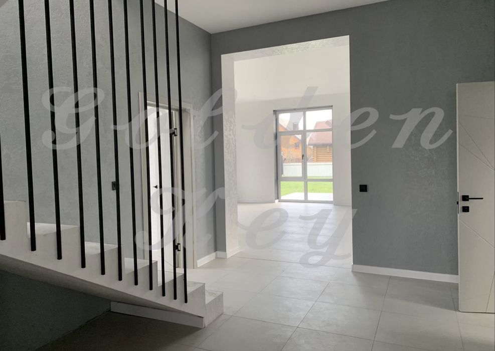 Продам Будинок 186м2,дизайнерськийРЕМОНТ,3 спальні,с.Гора,10кмКиїв