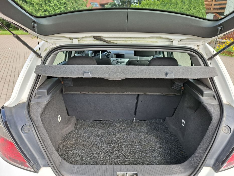 Opel Astra III 2009 rok
