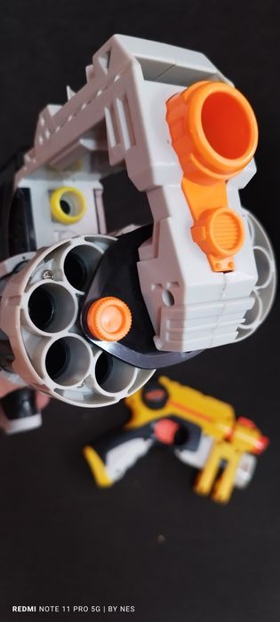 Nerf hail fire como nova + 2 pistolas