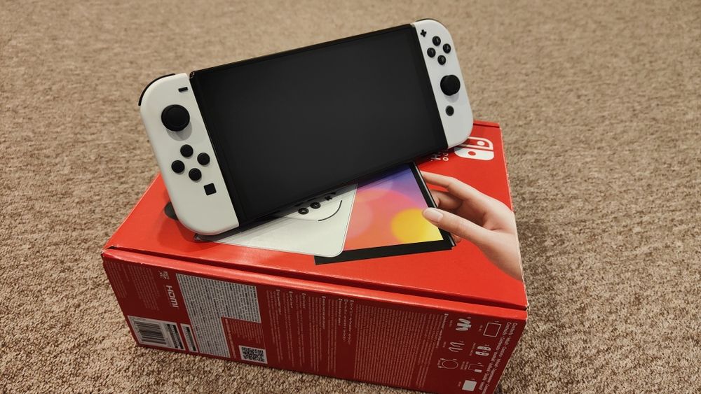 Nintendo Switch OLED - Chip PicoFly (desbloqueada) + Cartão 128GB