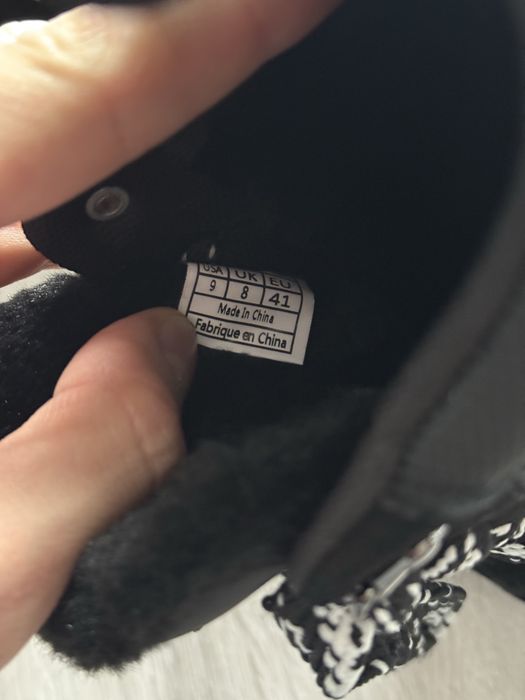 Кросівки UGG оригінал нові, чорні, розмір 41