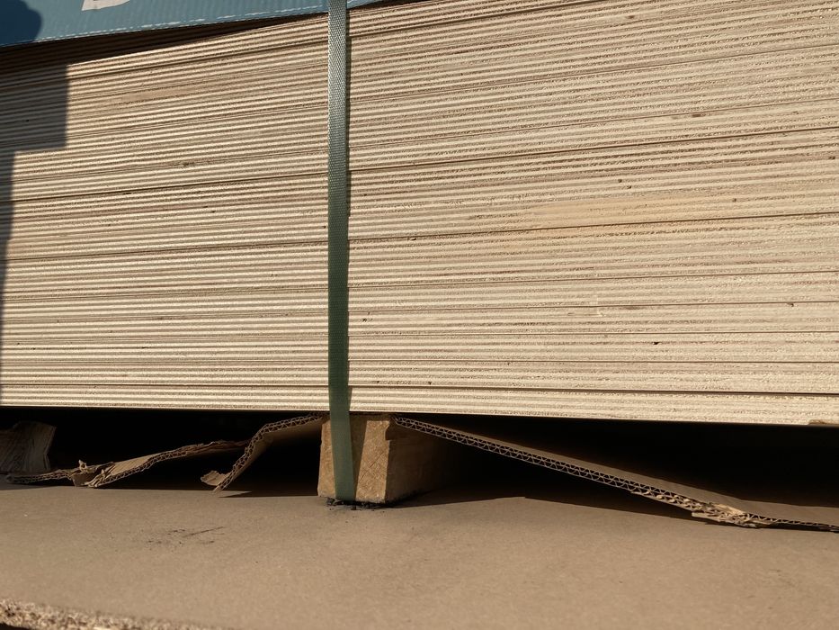 Sklejka liściasta 18 mm - piękna klasa - duży arkusz 310x153