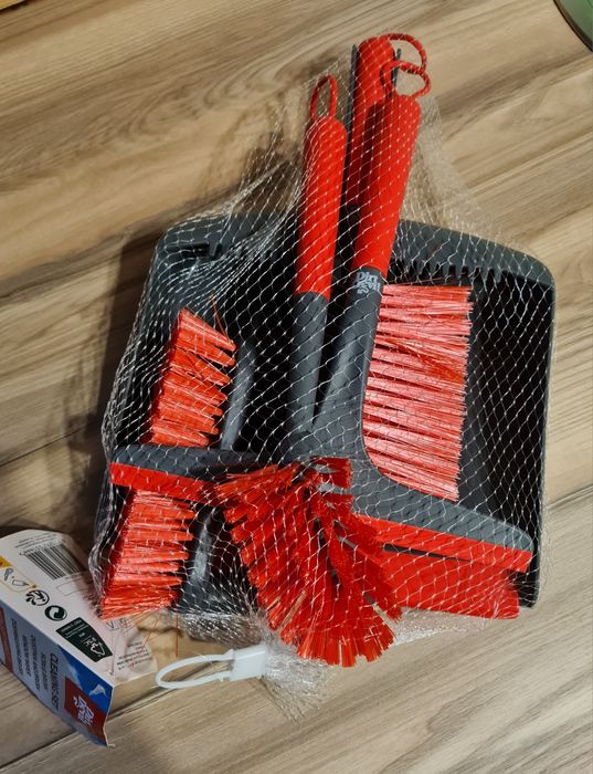 Nowy zestaw do sprzatania 5szt komplet DIRT DEVILporzadne solidne