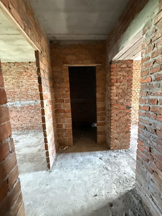 Продаж 3 кімнатної квартири в новобудові