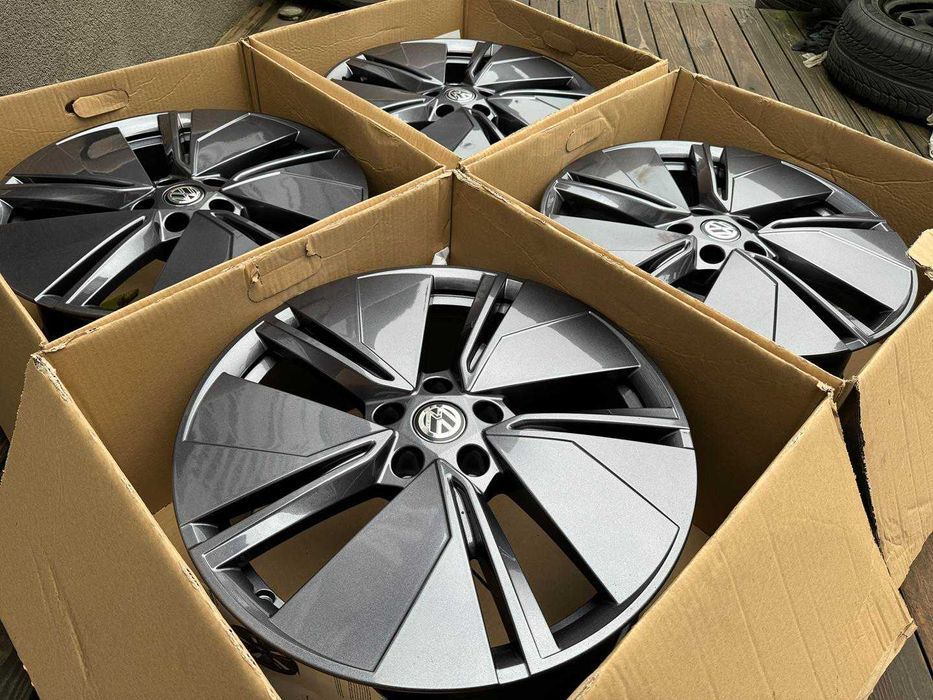 Felgi aluminiowe 19cali 5LA VW Golf Jetta Passat Phateon T-Roc nr9059