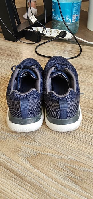 Skechers męskie buty sportowe rozmiar 42 wkładka 26,5cm używane