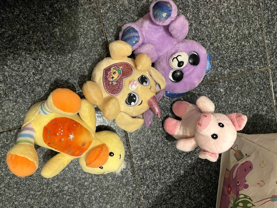 Lote de Peluches & Brinquedos Infantis – Muito Giros!