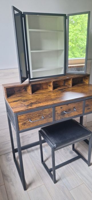 Toaletka z taboretem w stylu loft/rustykalnym