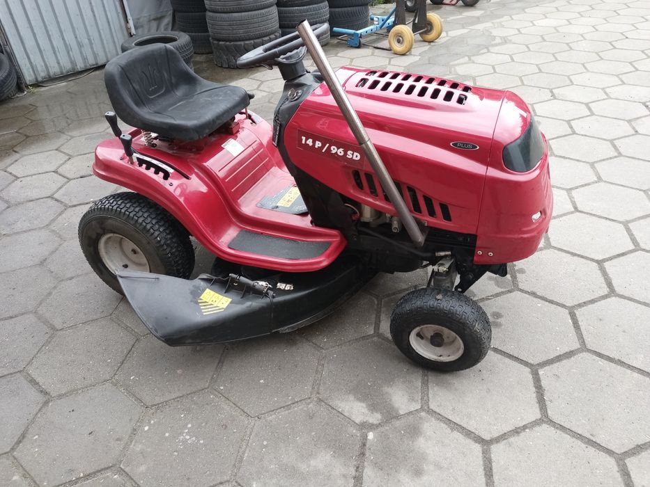 Traktorek ciągniczek kosiarka do trawy MTD