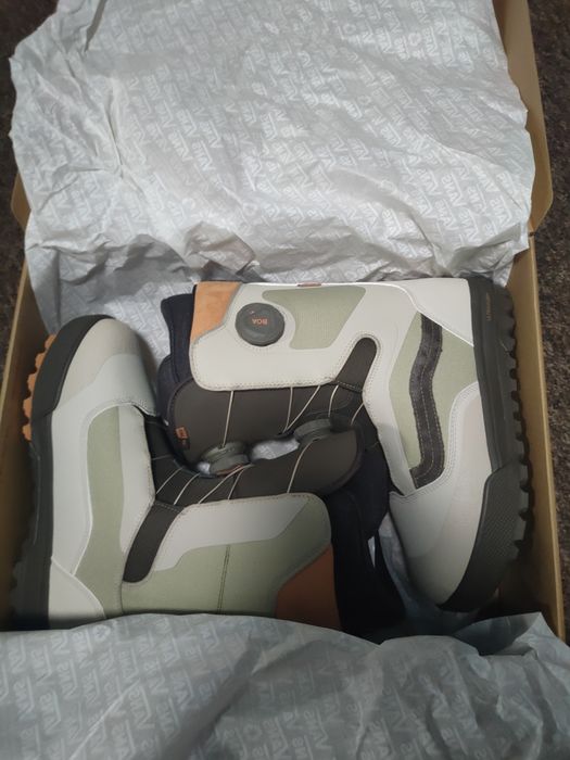 Buty snowboardowe Vans Aura Pro