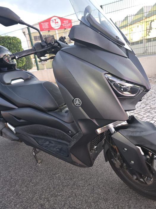 Yamaha X-max 300