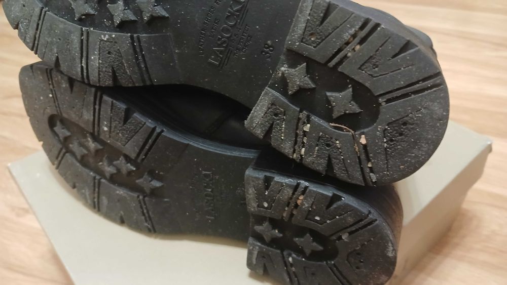 Buty zimowe Lasocki 38 czarne (37,5)