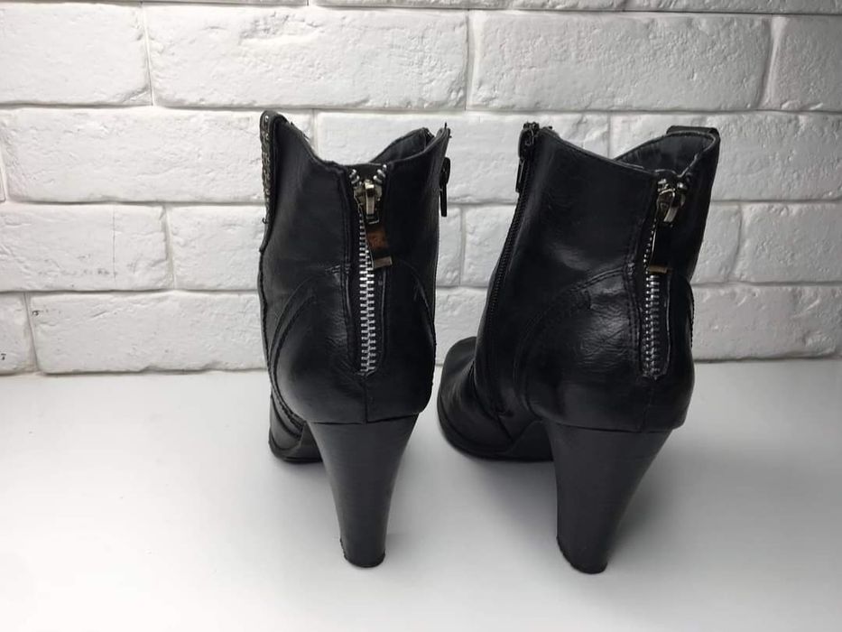 Botki delikatnie ocieplane Rozmiar 38