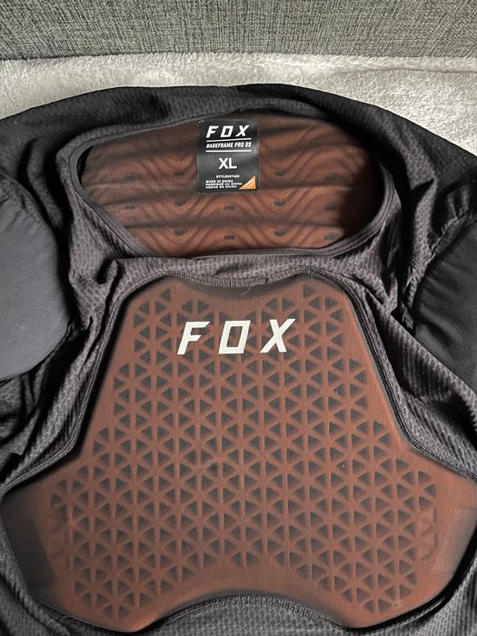 Koszulka z ochraniaczem fox buzer baseframe pro rozm. XL