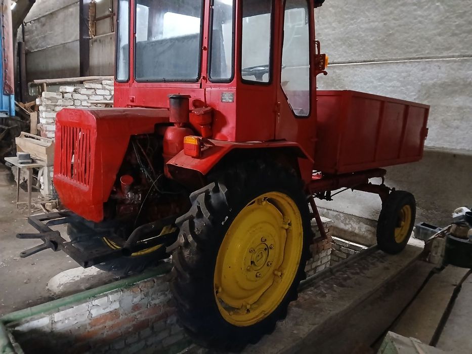 Продам трактор т 16