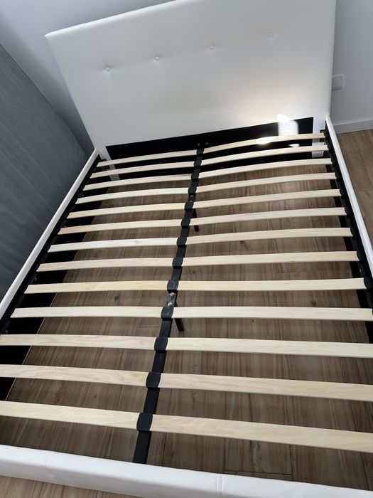 Cama (colchao e estrado)