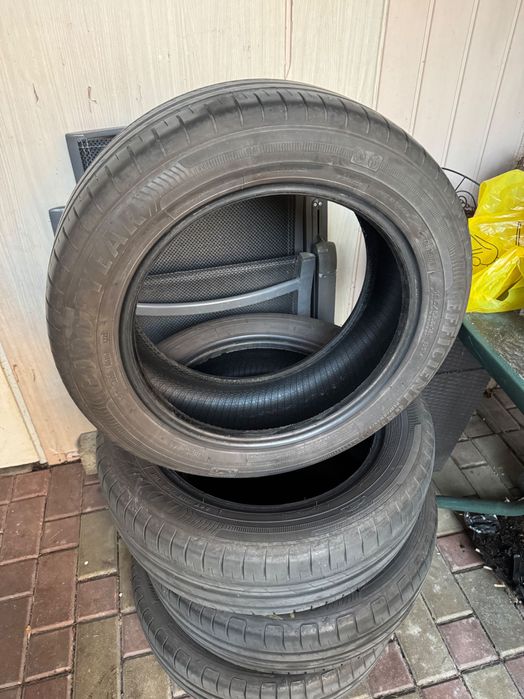 Komplet opon GoodYear Efficient grip 195/55 r16