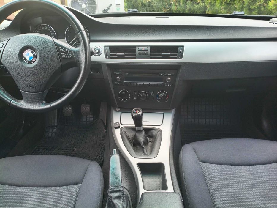 BMW E90 318i 2006r + GAZ