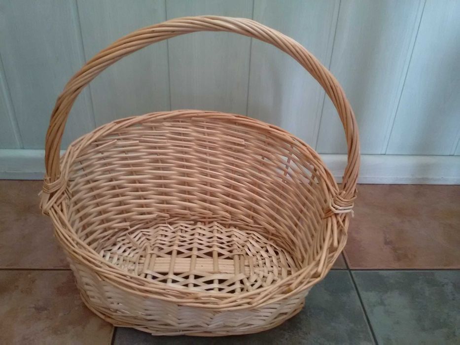 Koszyk koszyczek wiklinowy ładny 38 dlu. 28 szer.