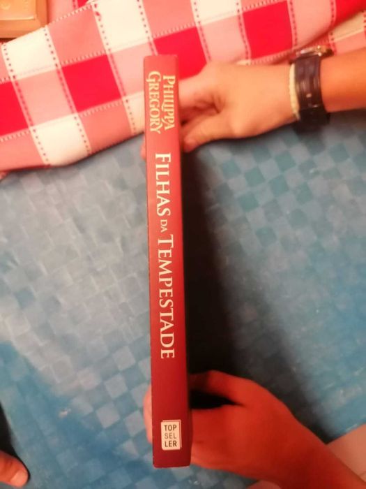 "Filhas da Tempestade" de Philippa Gregory