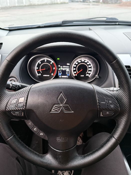 Mitsubishi Outlander Xl