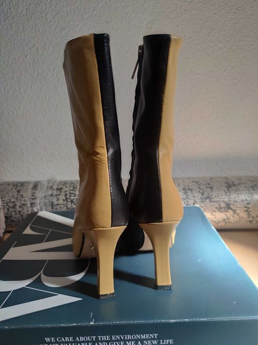 Botas em Pele dois tons