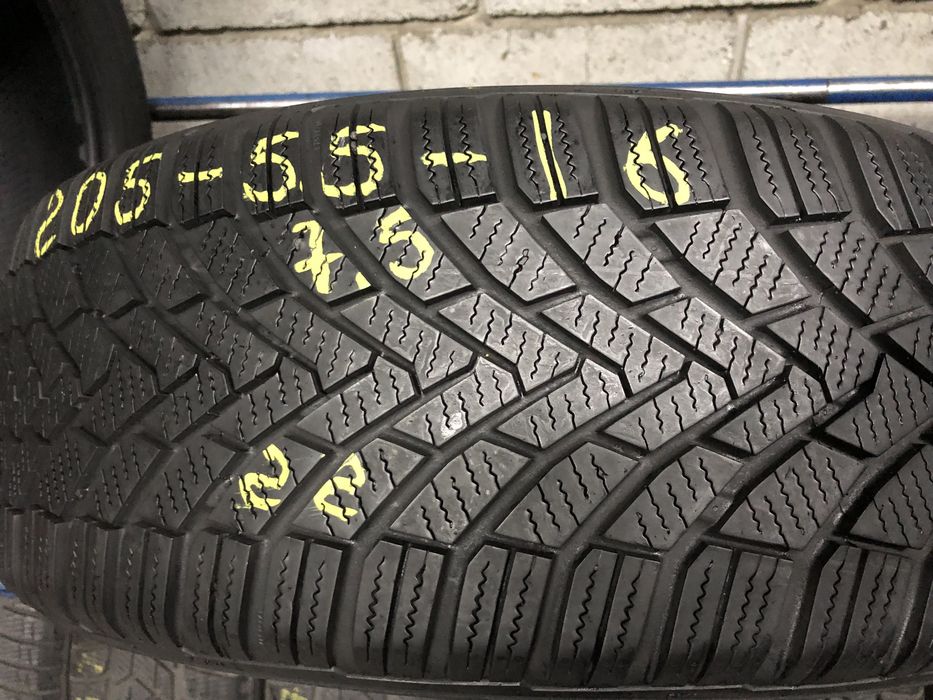 Зимові шини 205/55 R16 CONTINENTAL
