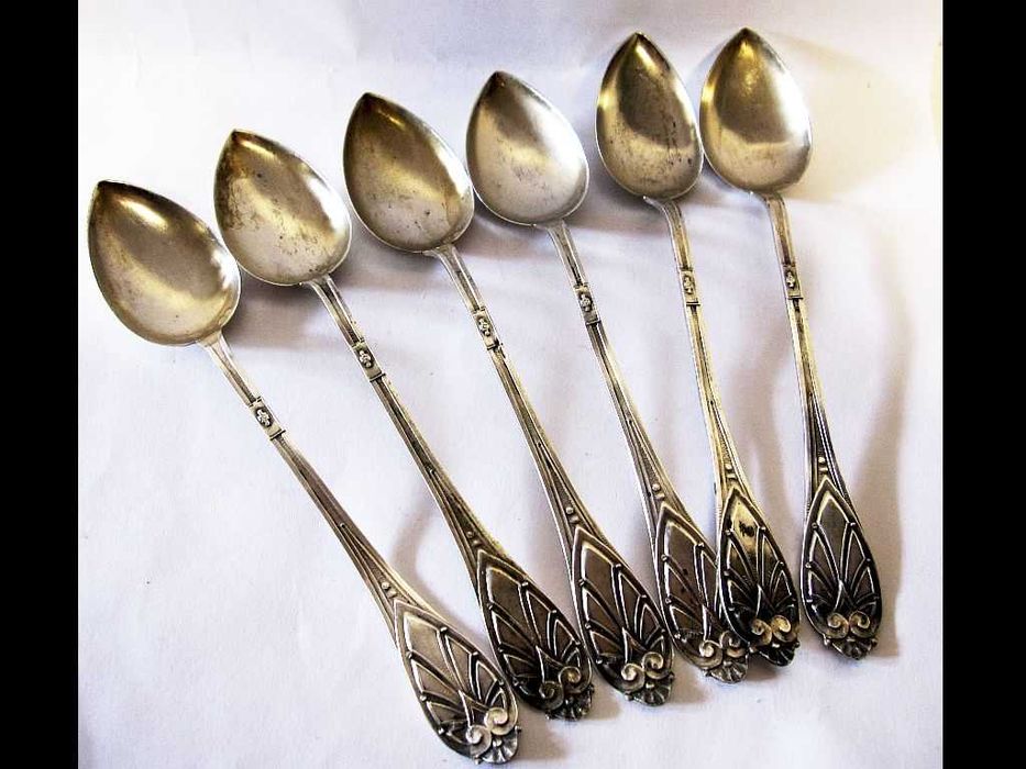 Vintage Art Nouveau Set of 6 Coffee Spoons in Contrast Silver