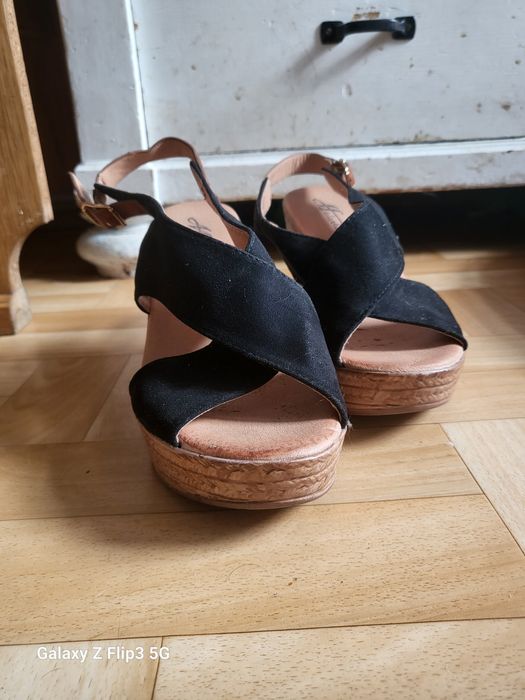 platformy na lato, leciutki i wygodne.