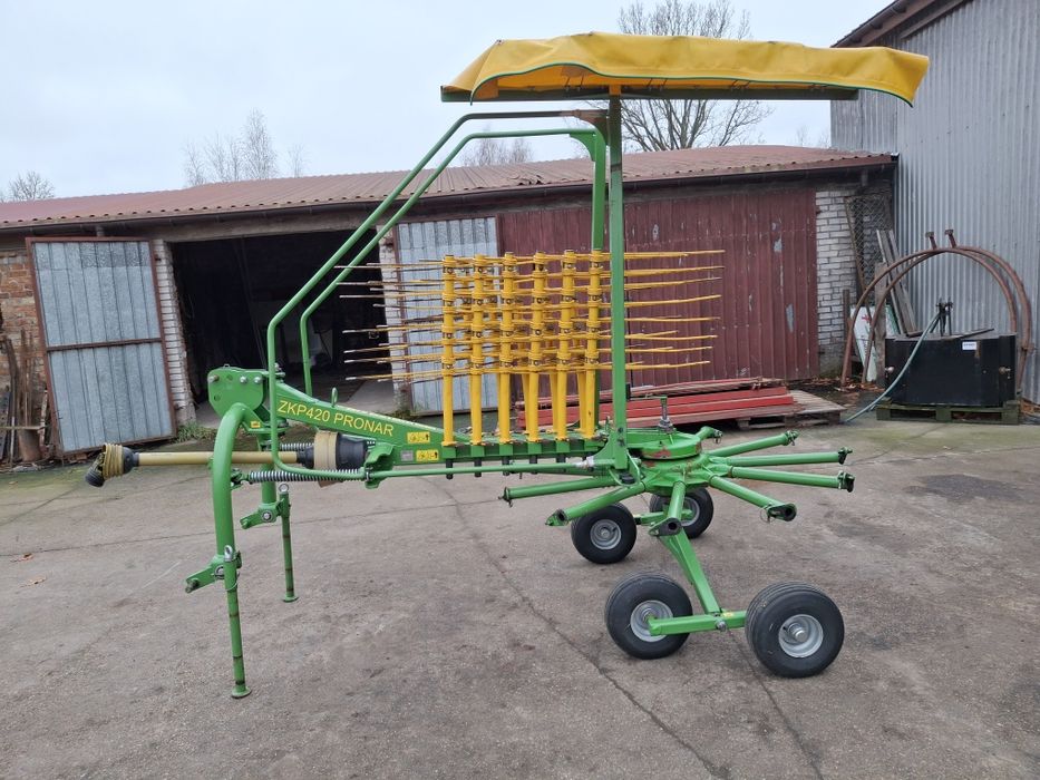 Zgrabiarka POTTINGER 382 pronar