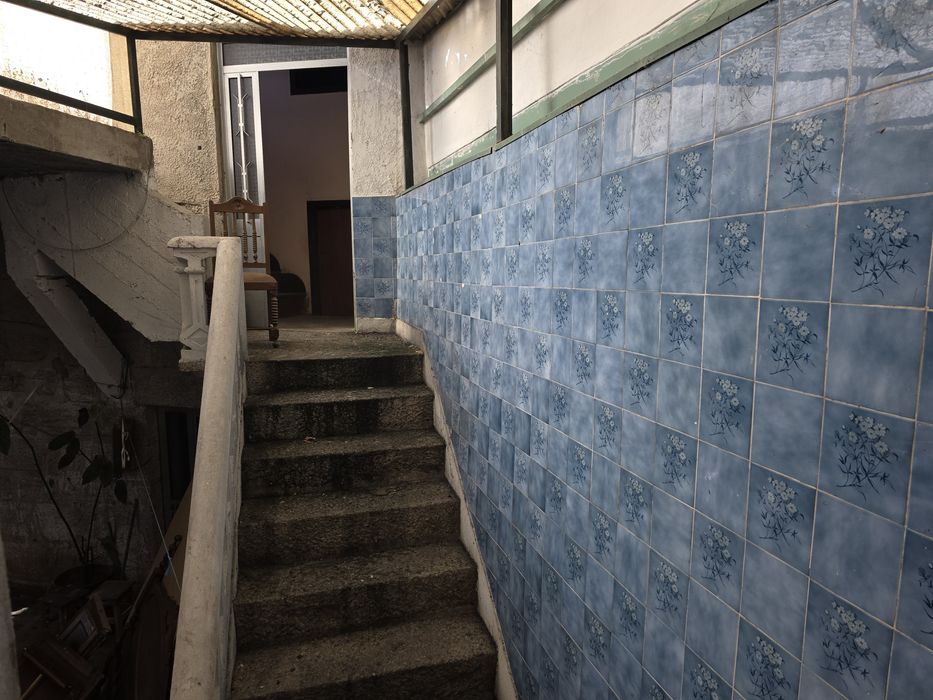 Vende-se  Moradia T3