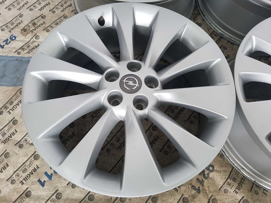 Felgi alu oryginał Opel Mokka  X Trax  opel Astra J K 5x105 7jX18 ET38 TPMS